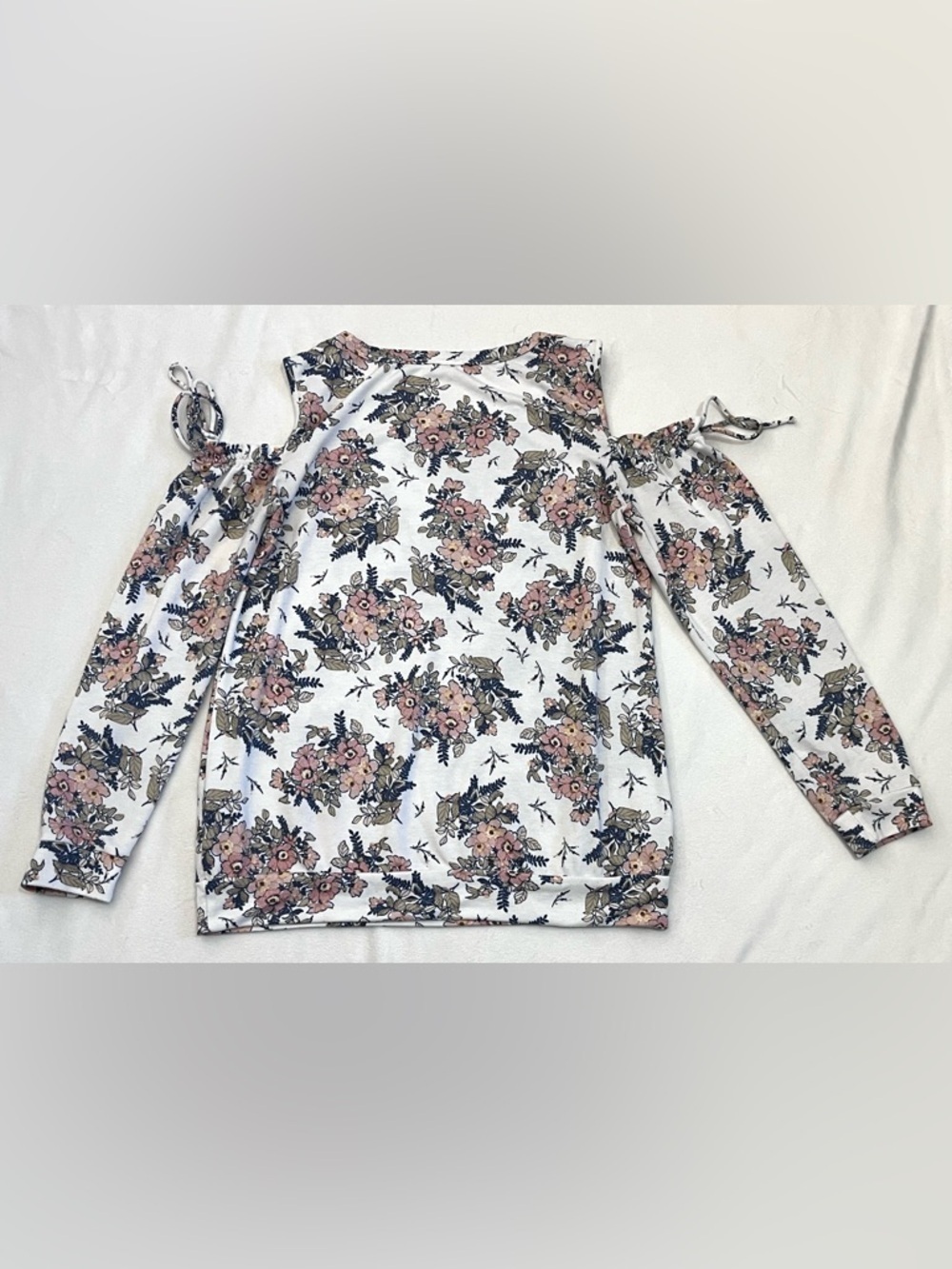 ANDRÉE BY UNIT Women’s White Floral Print Cold Shoulder Blush Pink Blouse Top - Picture 14 of 16